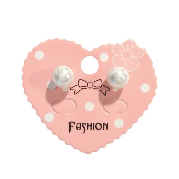 Cream Pearl Small Stud Earrings Dainty Posts Women Girl Fashion Jewelry Lot - Picture 1 of 3